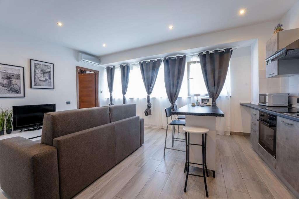 Appartamento Borgo Antico Paruzzaro Εξωτερικό φωτογραφία